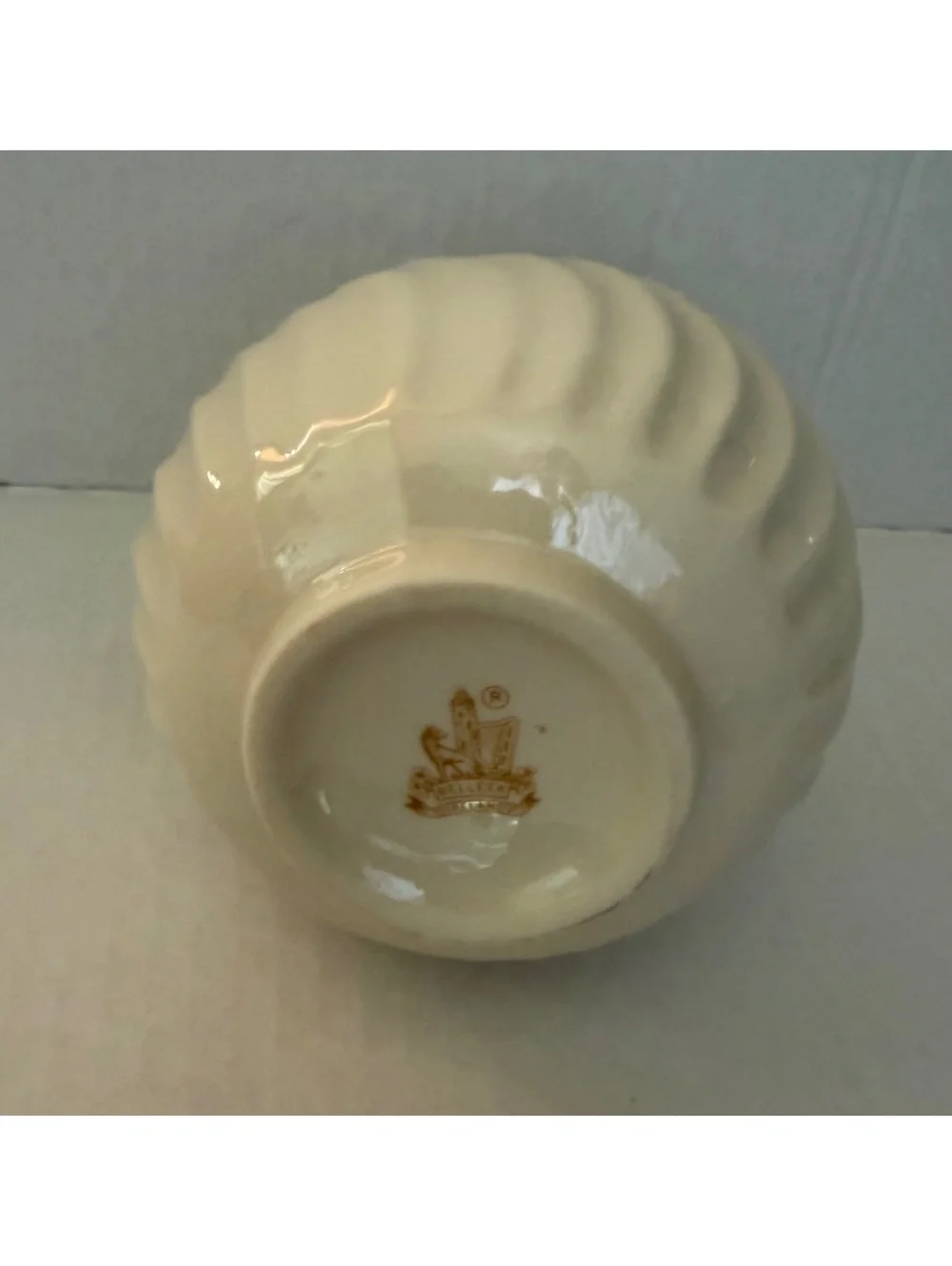 Belleek of Ireland Gold/Brown Mark 1980-90’s Swirl Globe Vase Pink & Gold Accent
